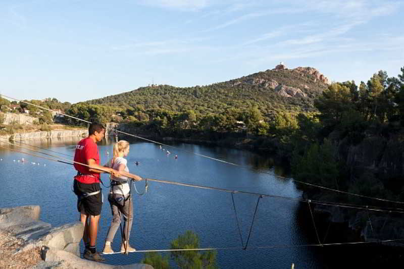 Hotel De L'Esterel Pierre & Vacances Сен-Рафаэль Экстерьер фото