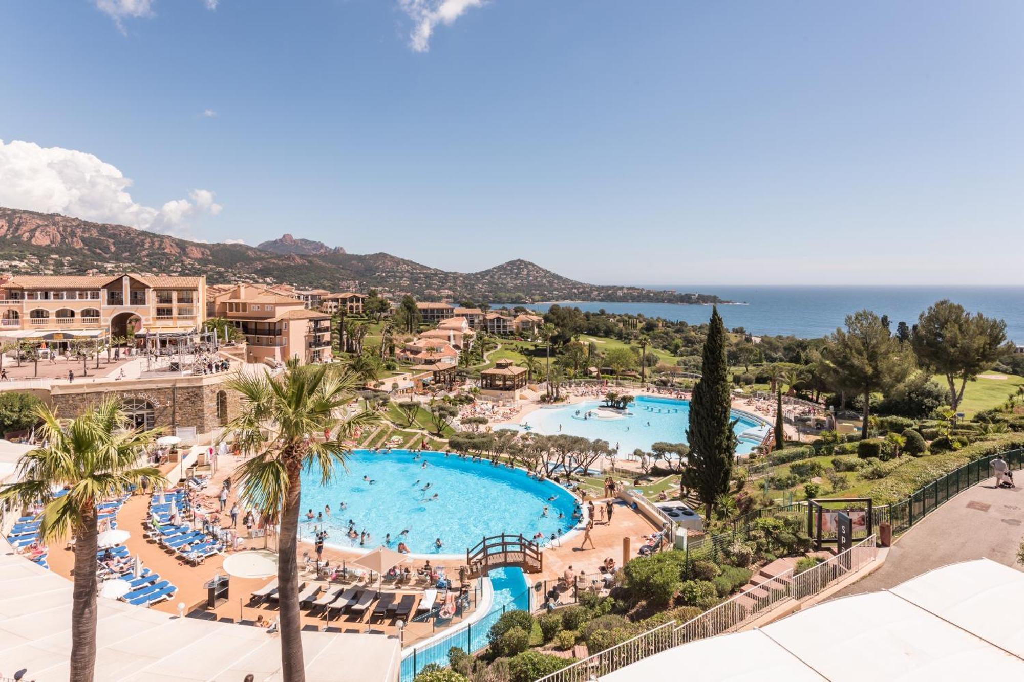 Hotel De L'Esterel Pierre & Vacances Сен-Рафаэль Экстерьер фото