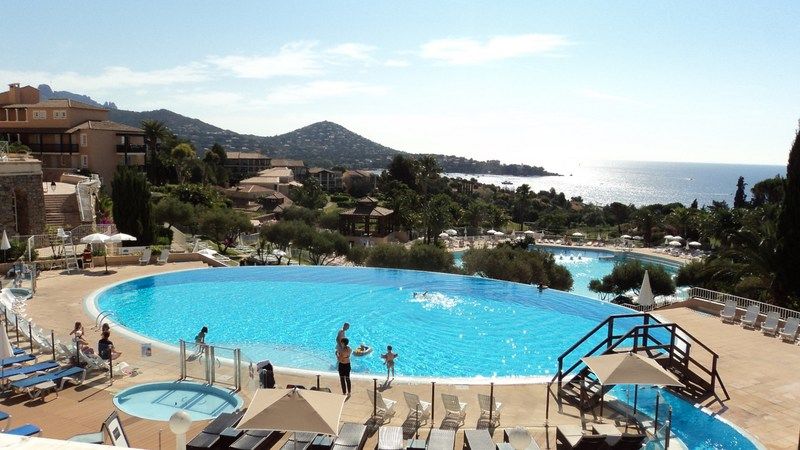 Hotel De L'Esterel Pierre & Vacances Сен-Рафаэль Экстерьер фото
