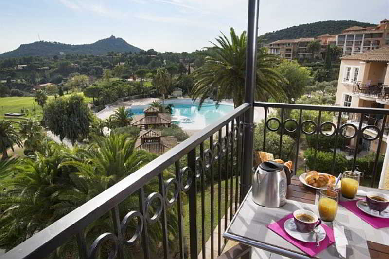 Hotel De L'Esterel Pierre & Vacances Сен-Рафаэль Экстерьер фото