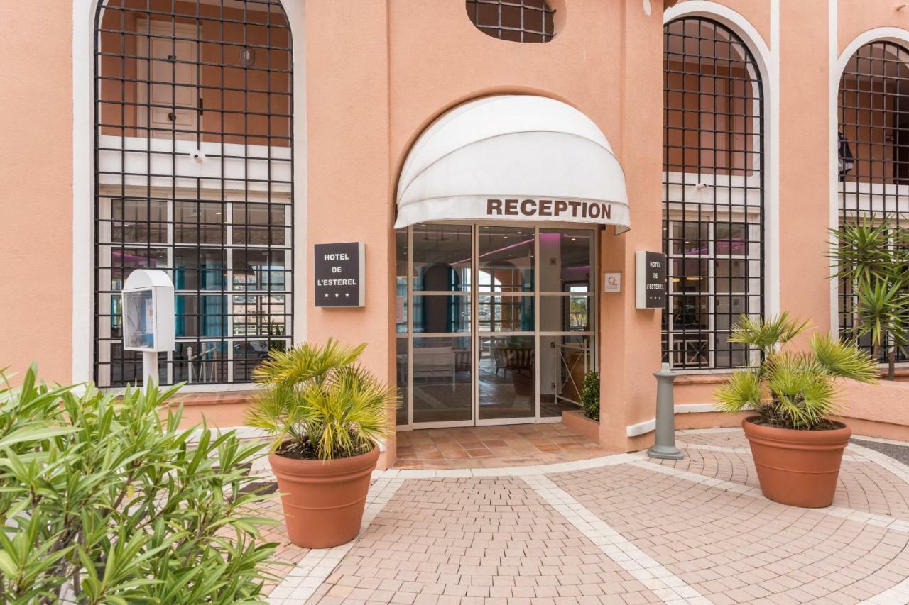 Hotel De L'Esterel Pierre & Vacances Сен-Рафаэль Экстерьер фото